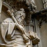 Aleister King street style