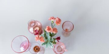 blush tall signature tee men