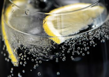 what is a cocktail ring