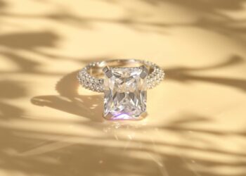 diamond and cubic zirconia side by side