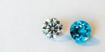 moissanite gemstone sparkle