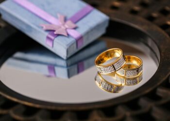 moissanite ring sparkle