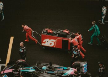 pit crew t-shirt detail