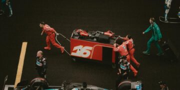 pit crew t-shirt detail