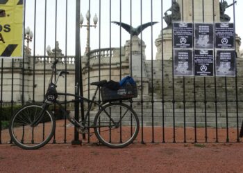 vblvq anarchist symbols