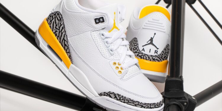 Air Jordan 6 sneaker