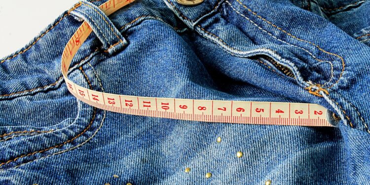 baggy jeans outfit inspiration