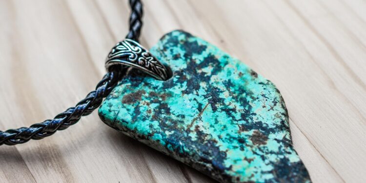 Birthstone Jewelry Trends 2026: Modern Designs and Personalized Style