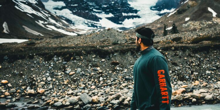 How to Care for Your Workwear: Extending the Life of Carhartt and Dickies