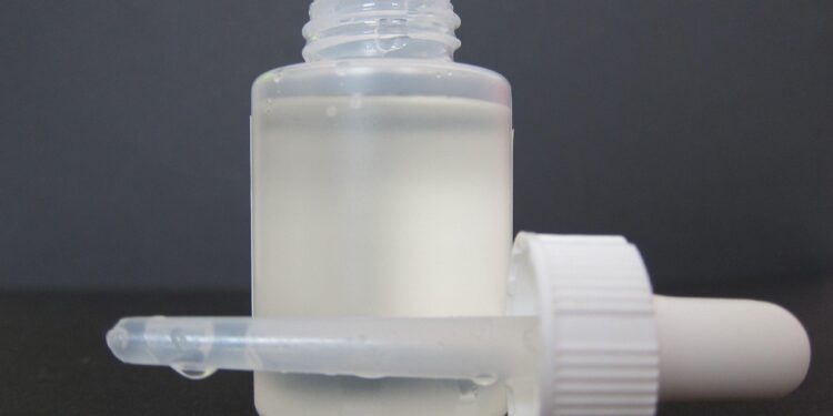 Chemical vs. Physical Exfoliation: Which Is Right for You?