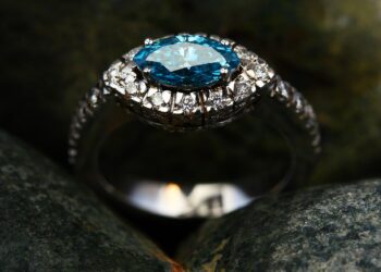 Choosing Gemstone Jewelry: Durability, Care, and Style Tips
