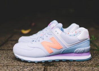 chunky sneakers style