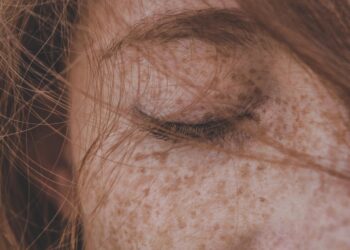 clear skin moisturizer texture