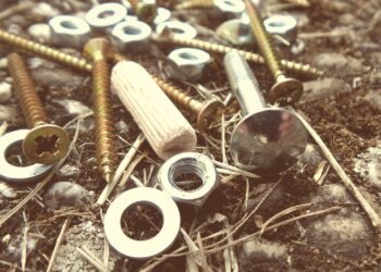 DIY EDC Organization: Mastering Your Pockets on a Budget