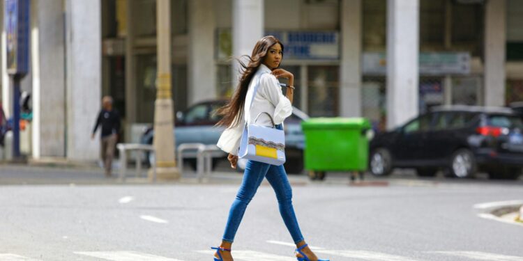 DIY Fashion: Customizing Your Clothes for a Unique Street Style