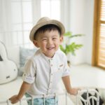 how to fashionably tuck in a shirt