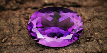 gemstone clarity vs color comparison