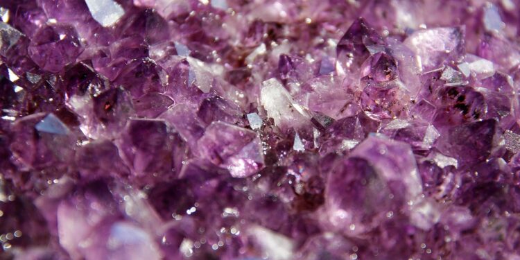 what are gemstones and crystals