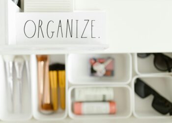 Best Jewelry Organizers: Declutter Your Collection in 2026