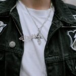 layered necklaces style