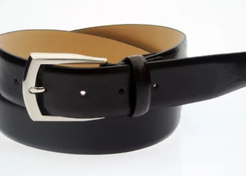 minimalist leather belt close-up