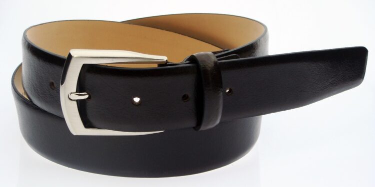minimalist leather belt close-up