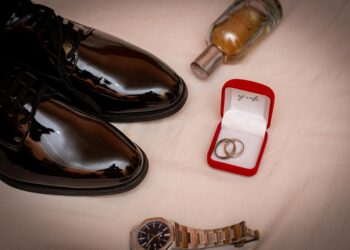 modern men's ring styles