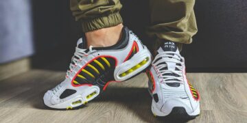 Nike Air Max 95 vs Air Max 97 side by side