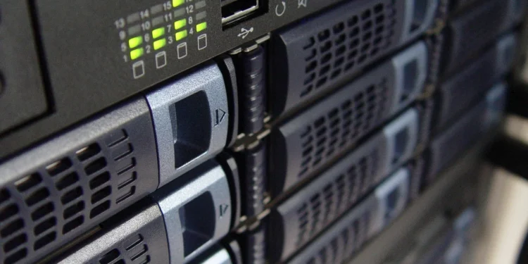 Self-Hosted vs. Hosted Blogs: Pros and Cons Explained
