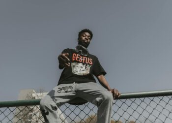 streetwear vs luxury fashion