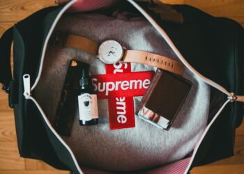 supreme box logo history