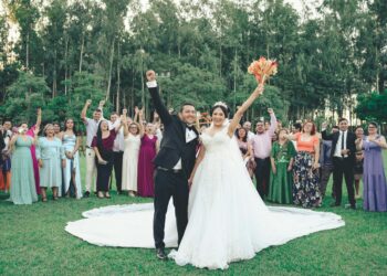 wedding guest outfits