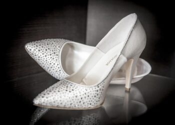 white heel shoes outfit