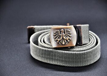 ysl black leather belt gold buckle