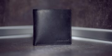 YSL vs Gucci wallet comparison