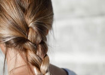 brunette hair with blonde streaks