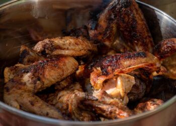 cooked chicken in fridge