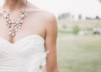 doen dress detail
