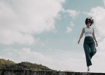 dua lipa confident