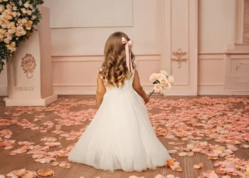 elegant winter wedding dress