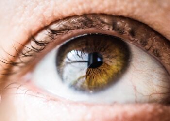 eyebrow threading close up