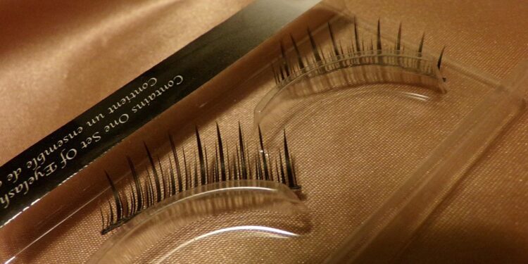 Eyelash Extensions Cost and Maintenance: Your Ultimate Guide