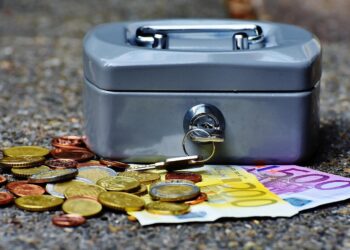 fashion business cash flow