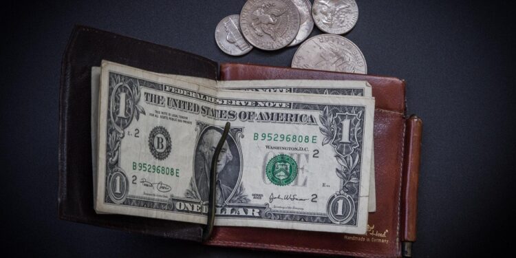 fashion startup funding no money