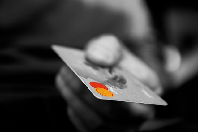 Graph showing business credit card rewards categories and annual fees
