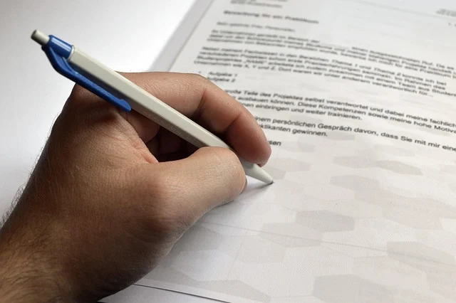 How do lenders evaluate bad credit loan applications?