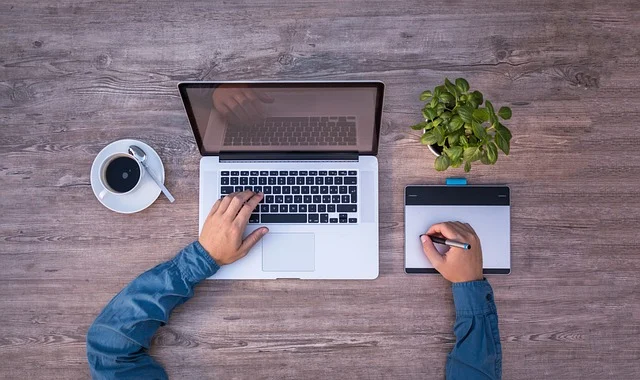 How does crowdfunding work for apparel labels?