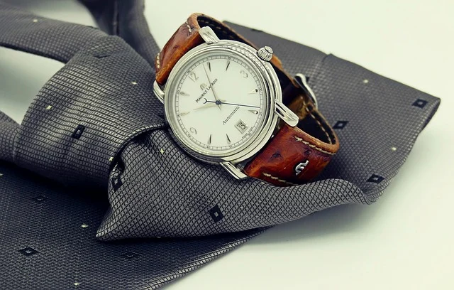 How to run a hybrid Etsy and Shopify fashion business