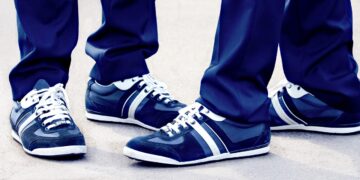 How to Wear Common Projects Achilles Low: Master Minimalist