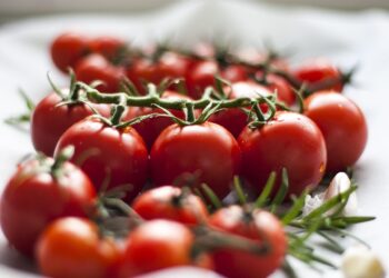 large ripe beefsteak tomato